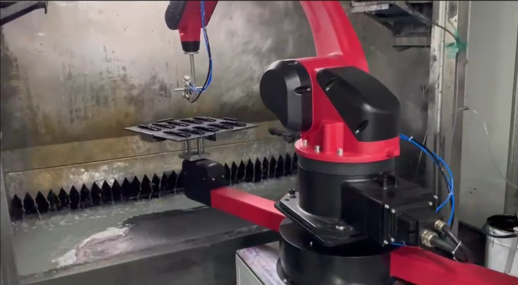 Spraying robot Spraying robot